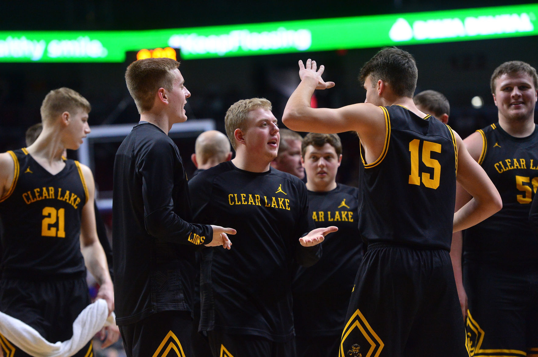 State BBall Clear Lake vs. Norwalk 22